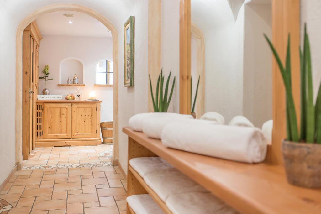 Hotel Gasthof Zum Kirchenwirt Puch bei Hallein Bagian luar foto