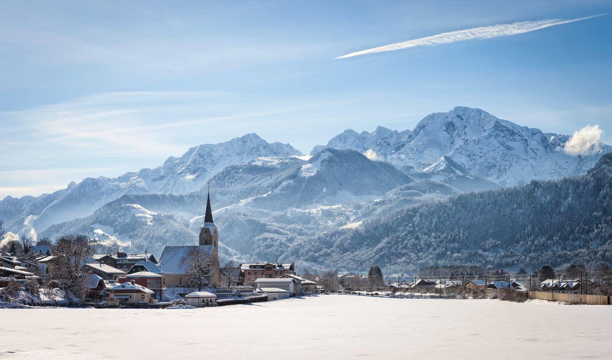 Hotel Gasthof Zum Kirchenwirt Puch bei Hallein Bagian luar foto